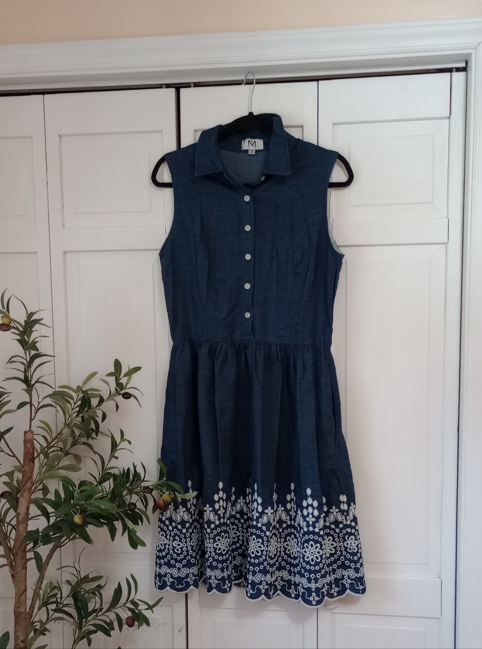 M by Maia embroidered dress size 12 (M)